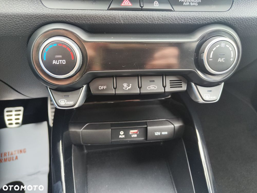 Kia Stonic 1.6 CRDi SCR XL - 13