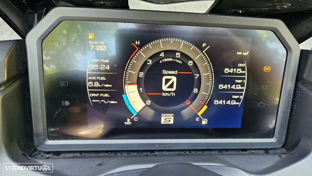 Yamaha TMAX Tech Max - 13
