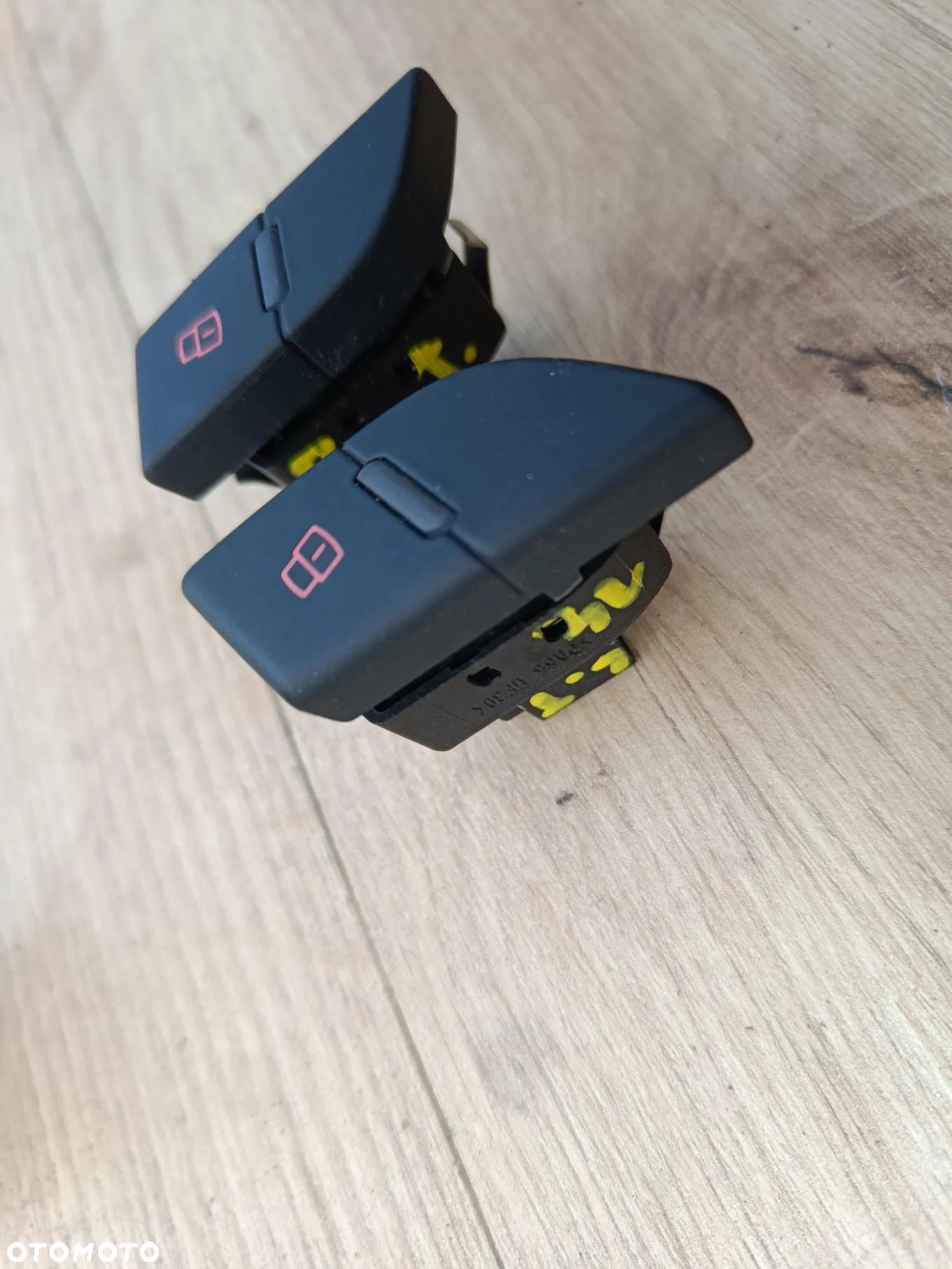 AUDI A8 D3 PRZEŁĄCZNIK ZAMKA CENTRALNEGO LEWY PRAWY TYL 4E0962107 4E0962106 - 2