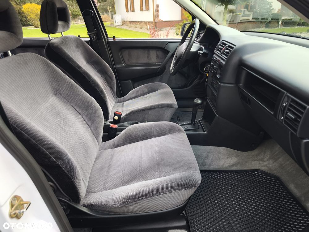 Opel Vectra - 32