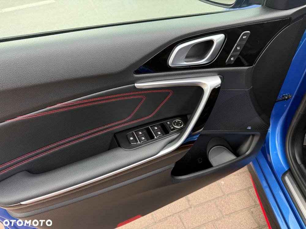 Kia ProCeed 1.6 T-GDI DCT7 OPF GT - 15