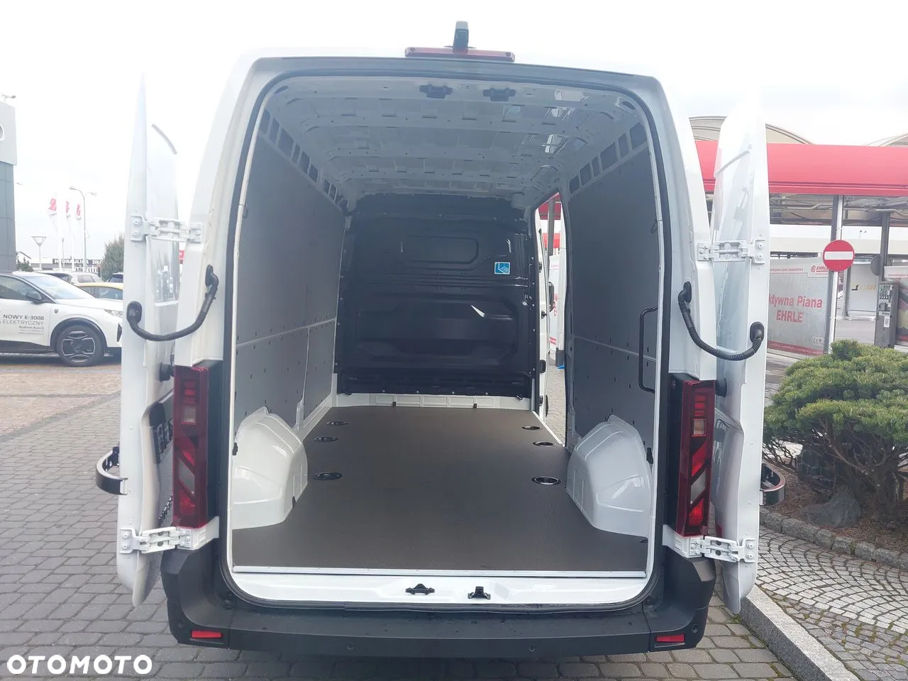 Nissan Interstar L3H2 - 13