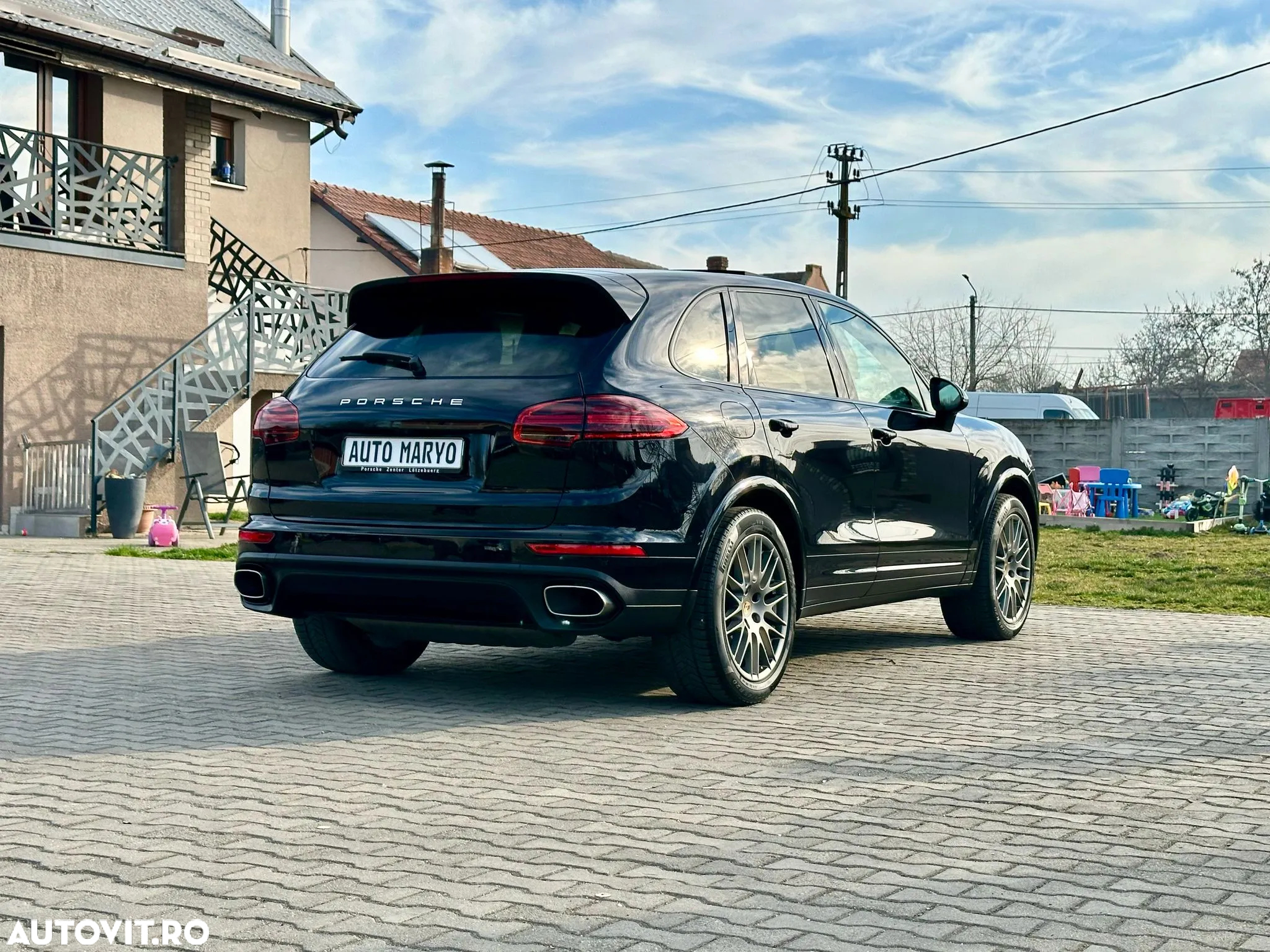 Porsche Cayenne Diesel Platinum Edition - 12