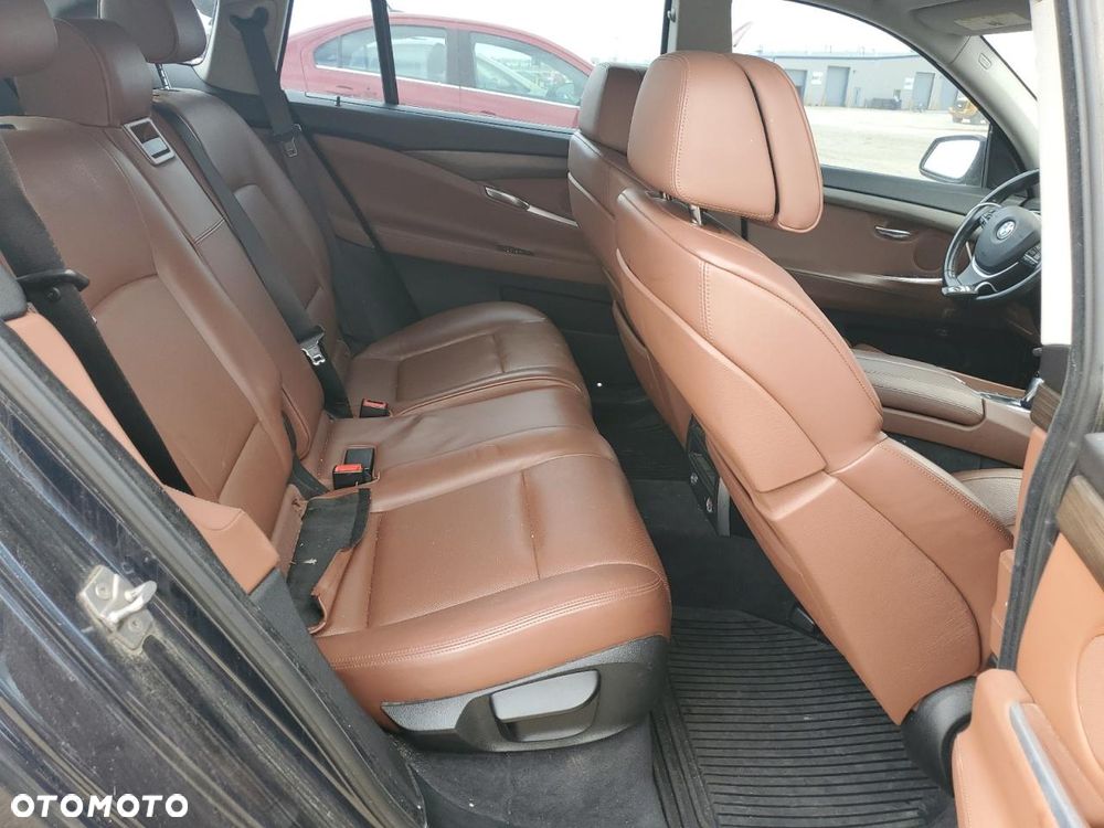 BMW 5GT 550i xDrive - 9