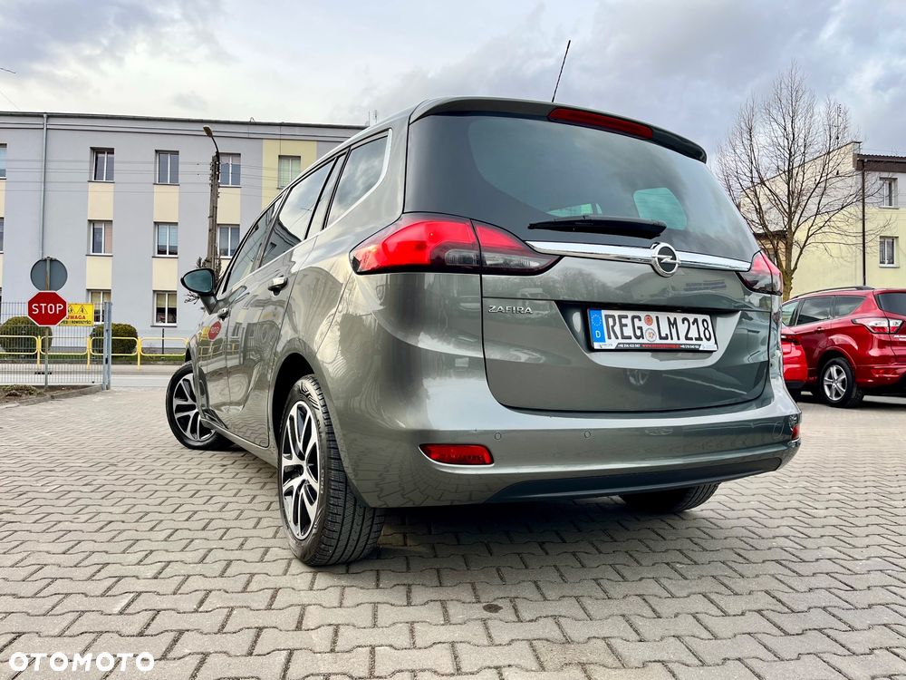 Opel Zafira - 12