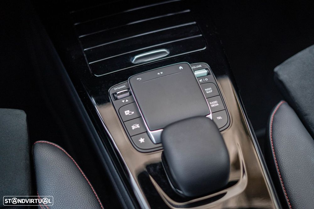 Mercedes-Benz A 200 AMG Line Aut. - 43