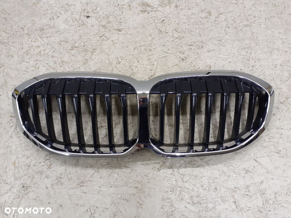 GRILL ATRAPA NERKI BMW 1 F40