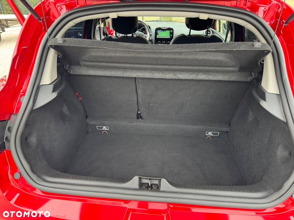 Renault Clio 1.2 16V 75 LIMITED - 22