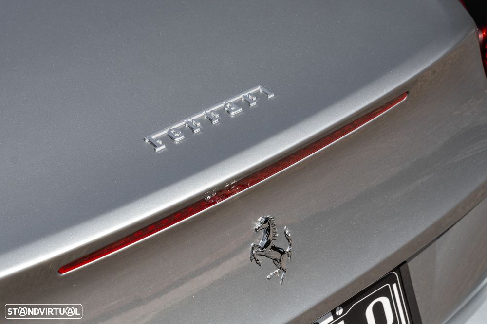 Ferrari California T - 24