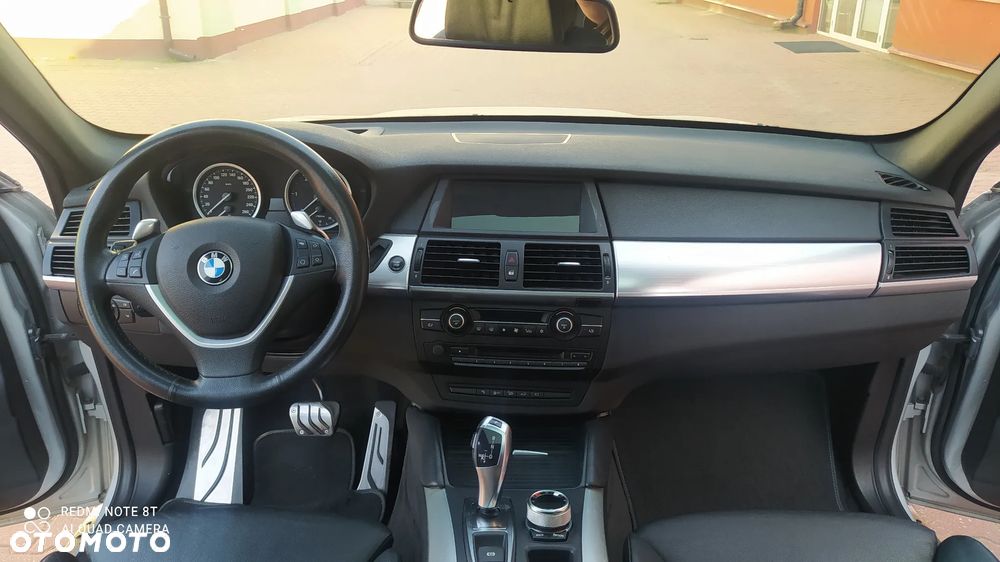 BMW X6 xDrive40d - 29