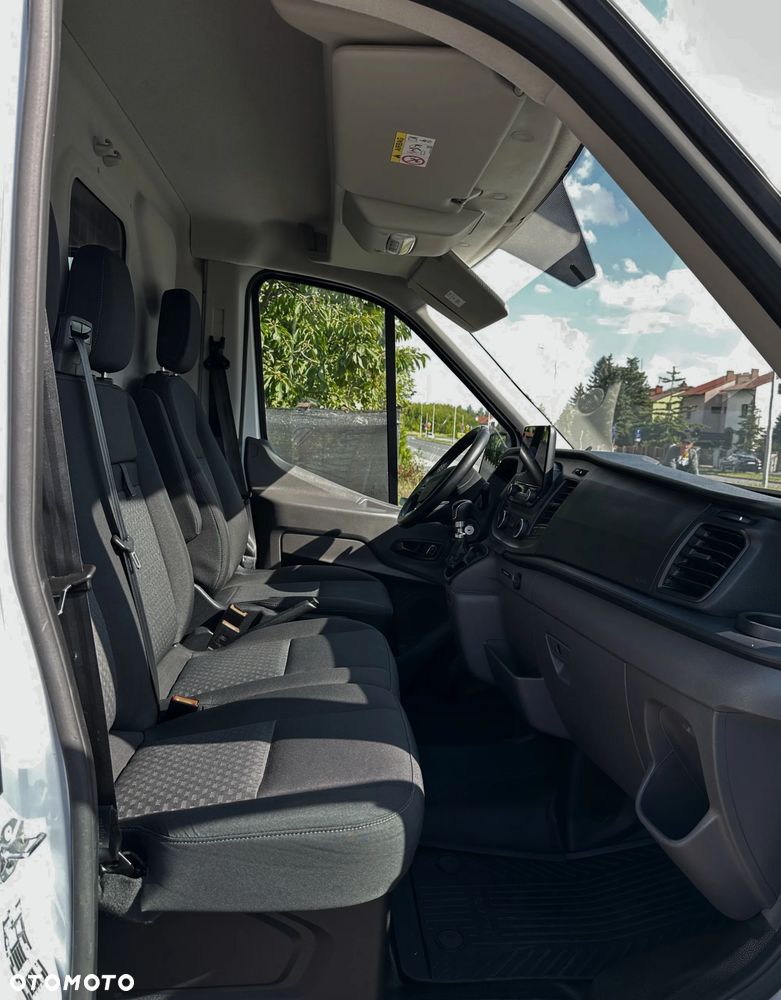 Ford Transit - 27