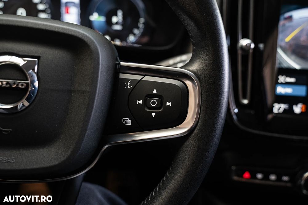 Volvo XC 40 Recharge T4 Twin Engine AT7 Inscription Expression - 22