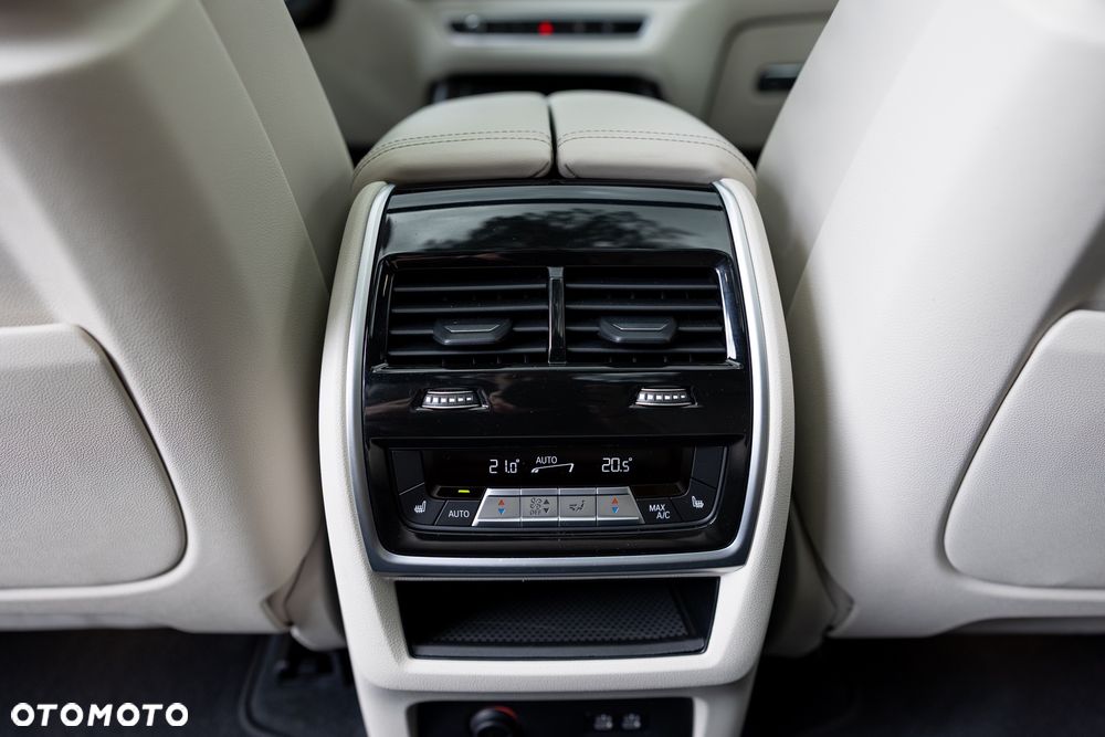 BMW X7 xDrive40d mHEV sport - 23