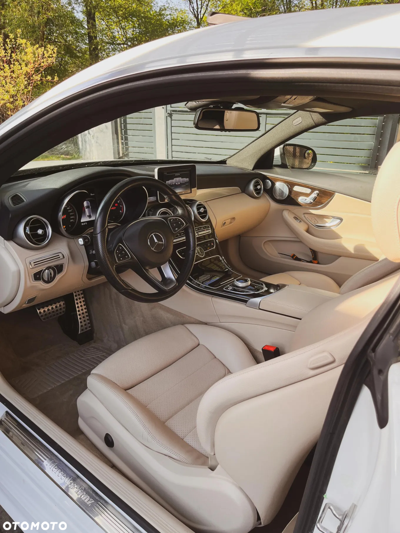 Mercedes-Benz Klasa C 300 9G-TRONIC - 9