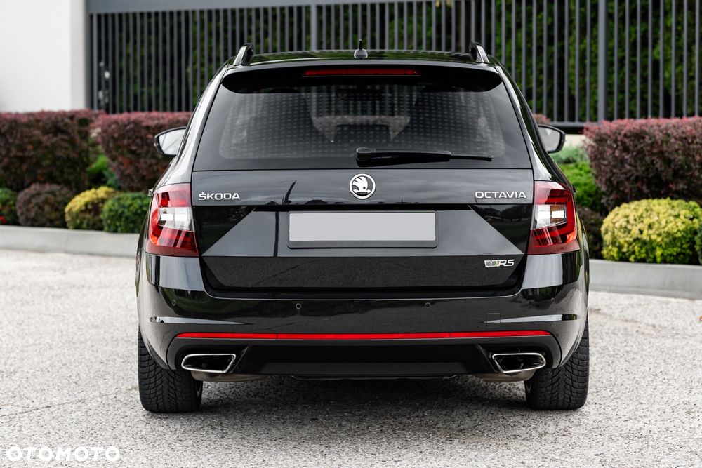 Skoda Octavia 2.0 TSI RS 230 DSG - 8