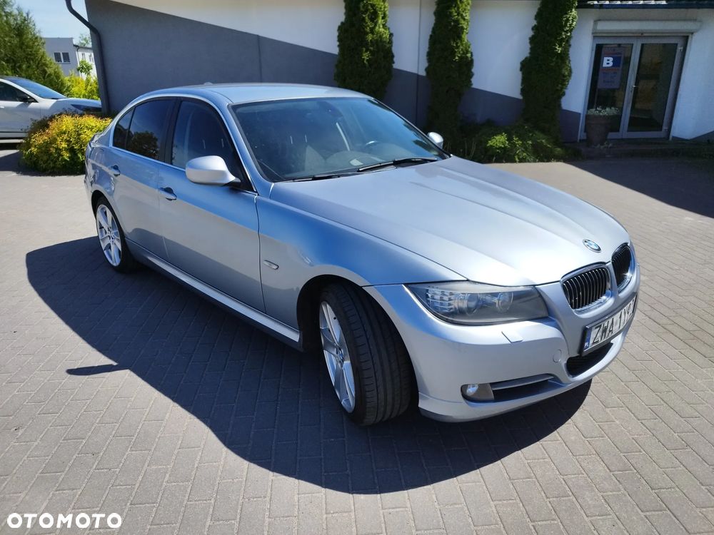 BMW Seria 3 320i - 2