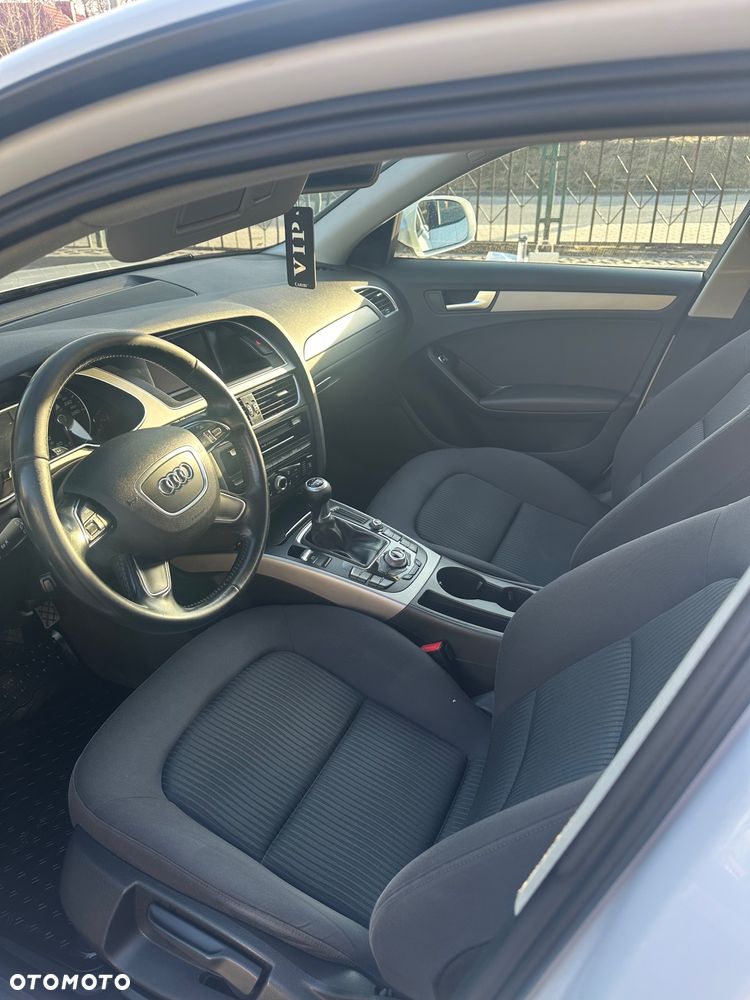 Audi A4 Avant 2.0 TDI - 8