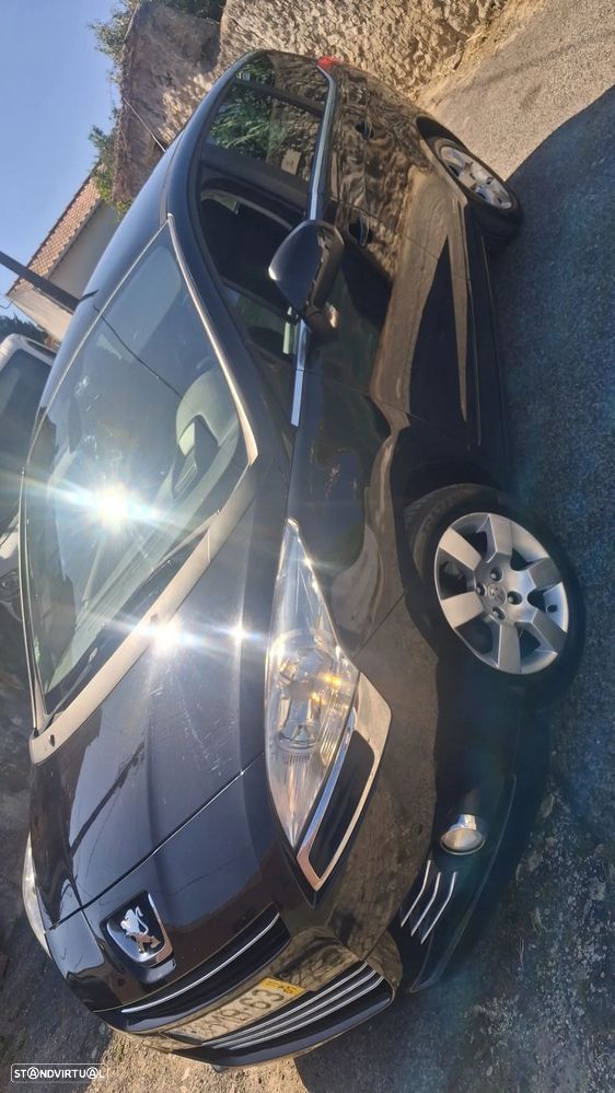 Peugeot 5008 1.6 E-HDi Tech-Motion CMP6 - 3