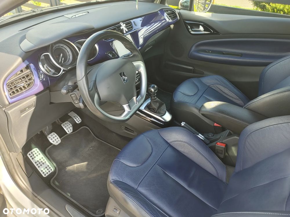 Citroën DS3 1.6 THP Ultra Prestige - 4