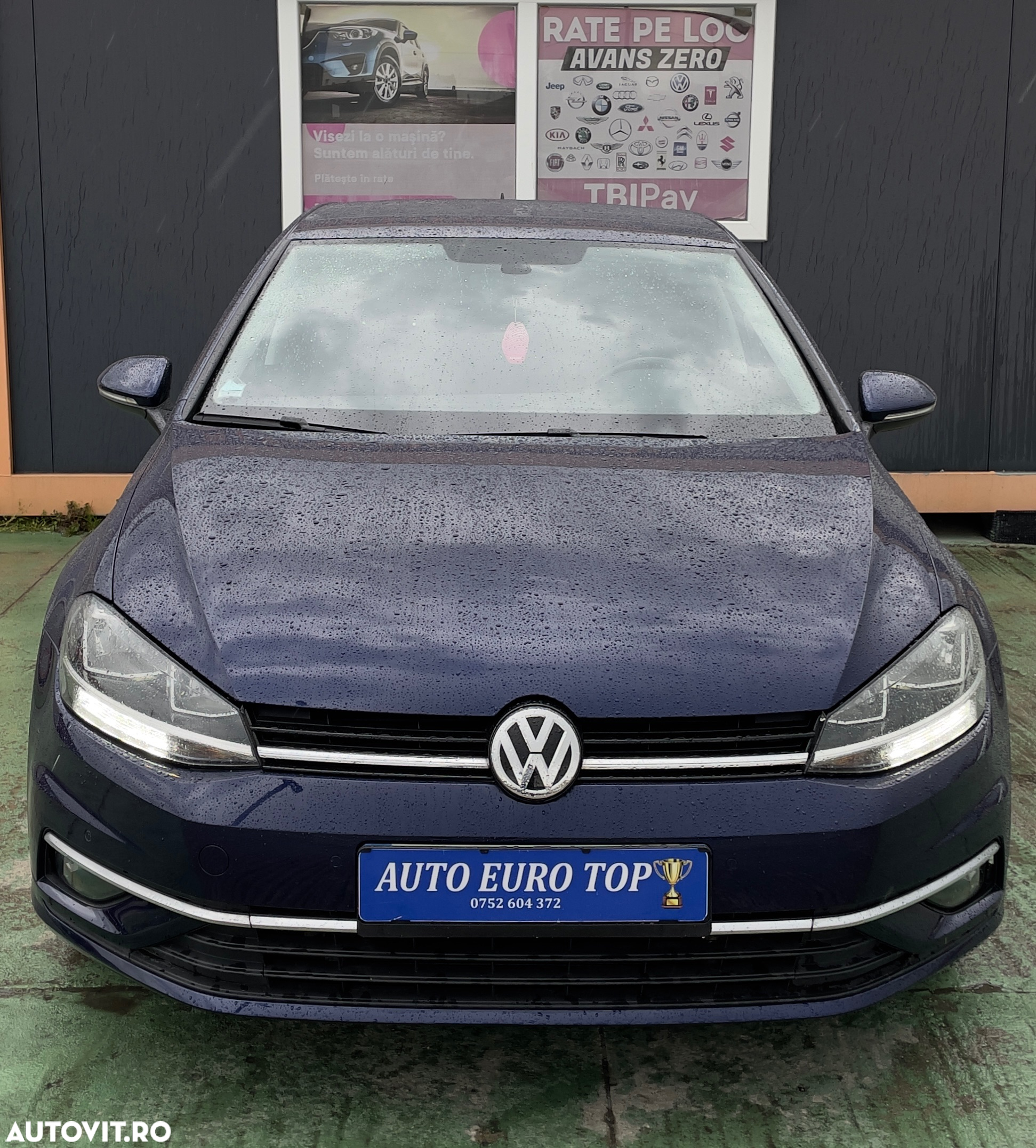 Volkswagen Golf 2.0 BlueTDI DSG Comfortline - 9