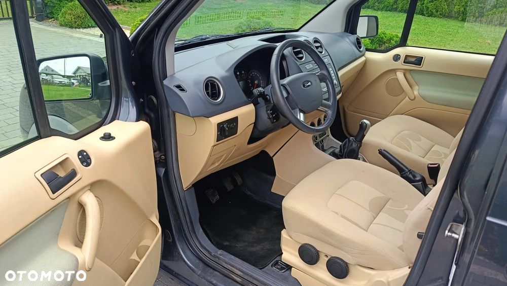 Ford Transit Connect - 5