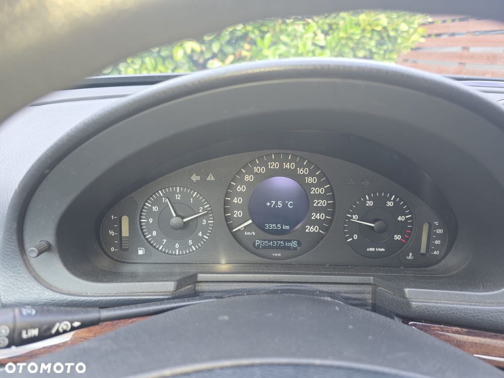 Mercedes-Benz Klasa E - 13