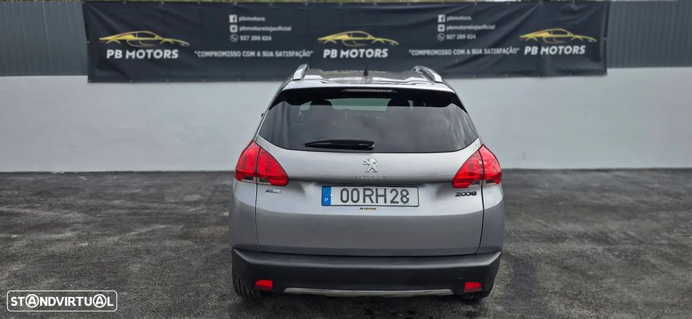 Peugeot 2008 1.2 PureTech Style - 32