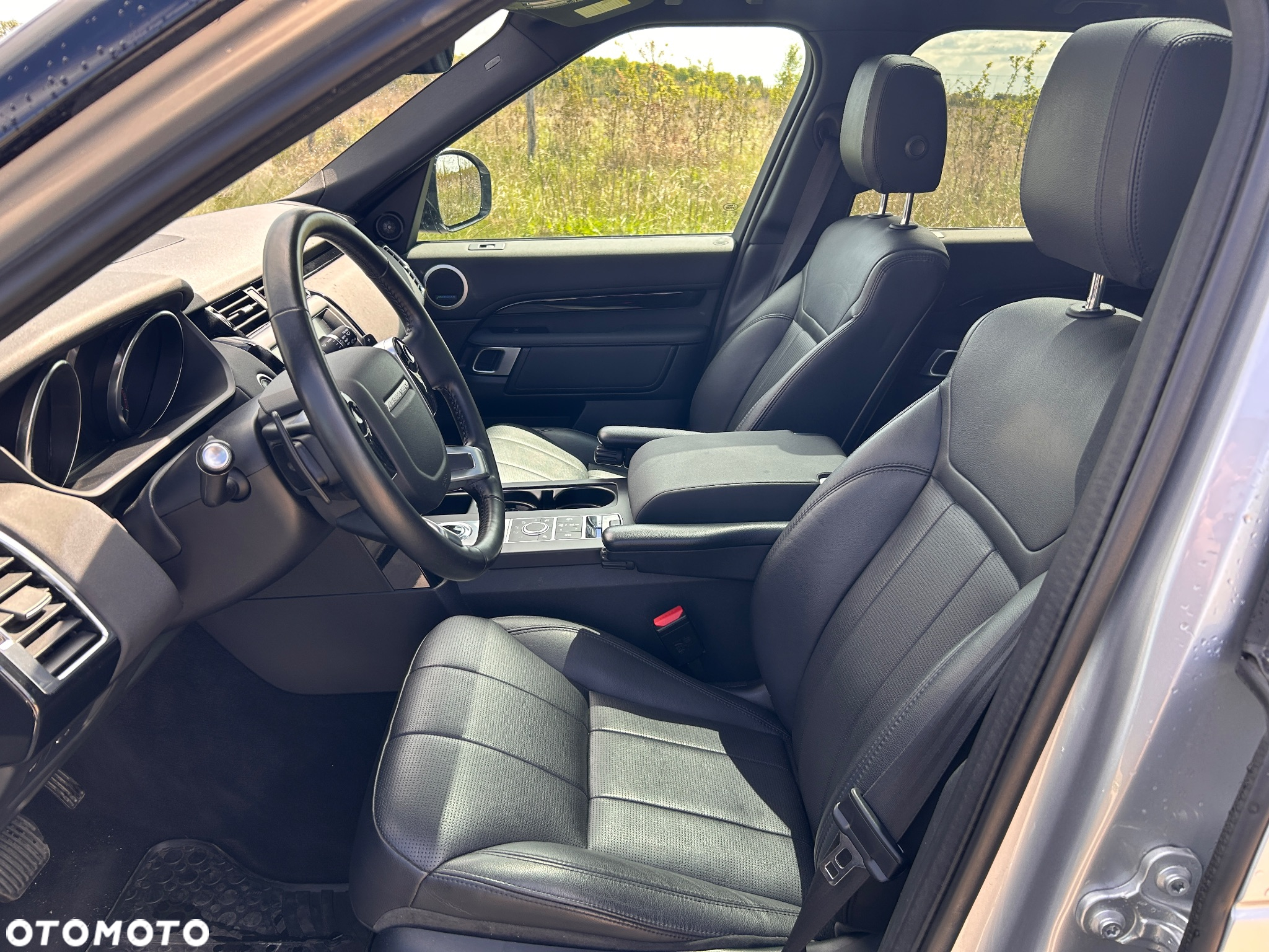 Land Rover Discovery V 3.0 Si6 SE - 33