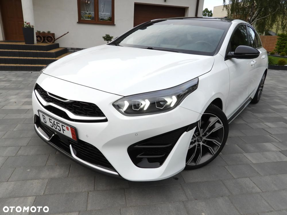 Kia ProCeed 1.5 T-GDI DCT7 OPF GT LINE - 16