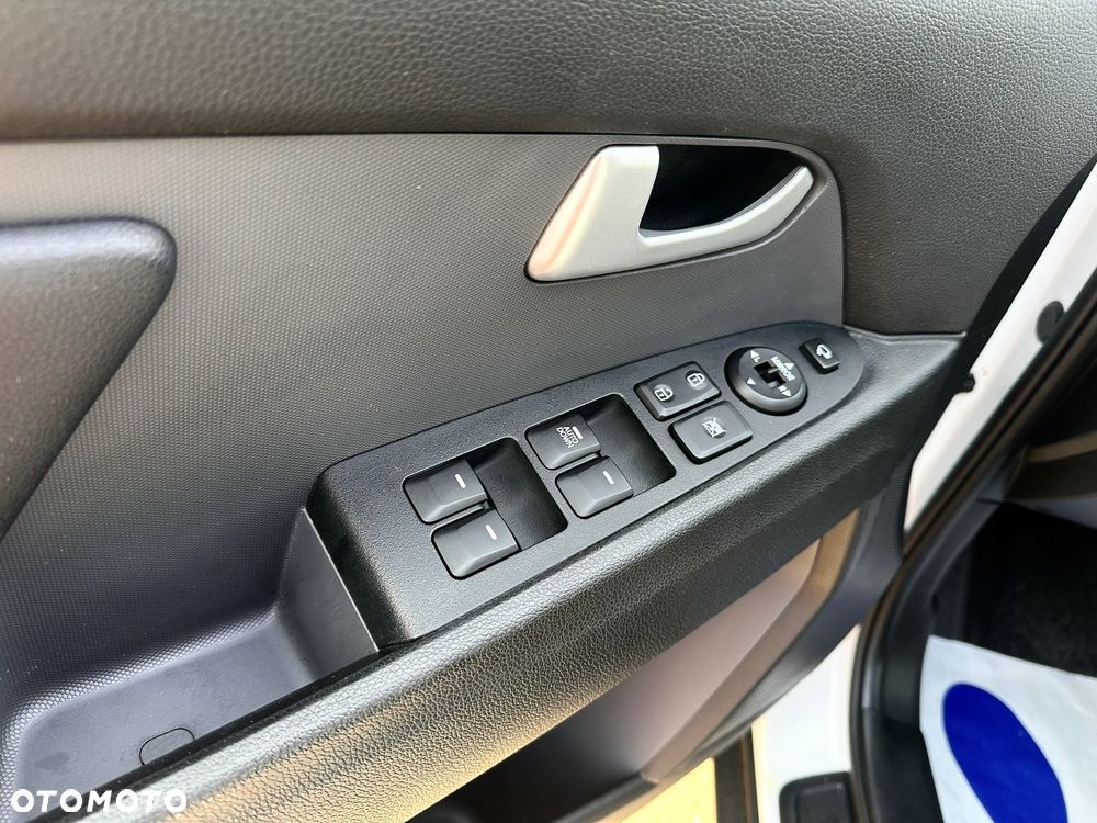 Kia Sportage 1.6 GDI 2WD ISG Dream-Team Edition - 31