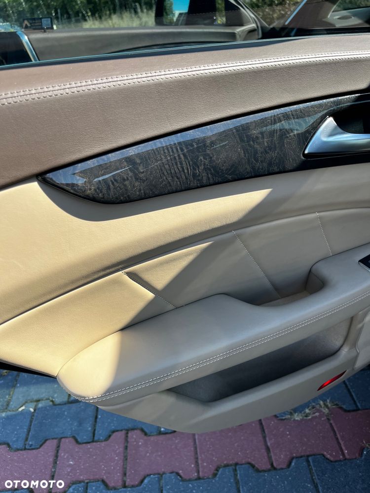 Mercedes-Benz CLS - 18