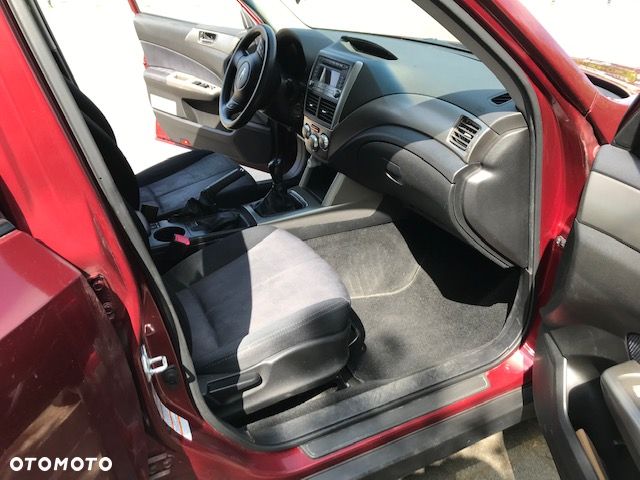 Subaru Forester 2.0 XC 000 - 11