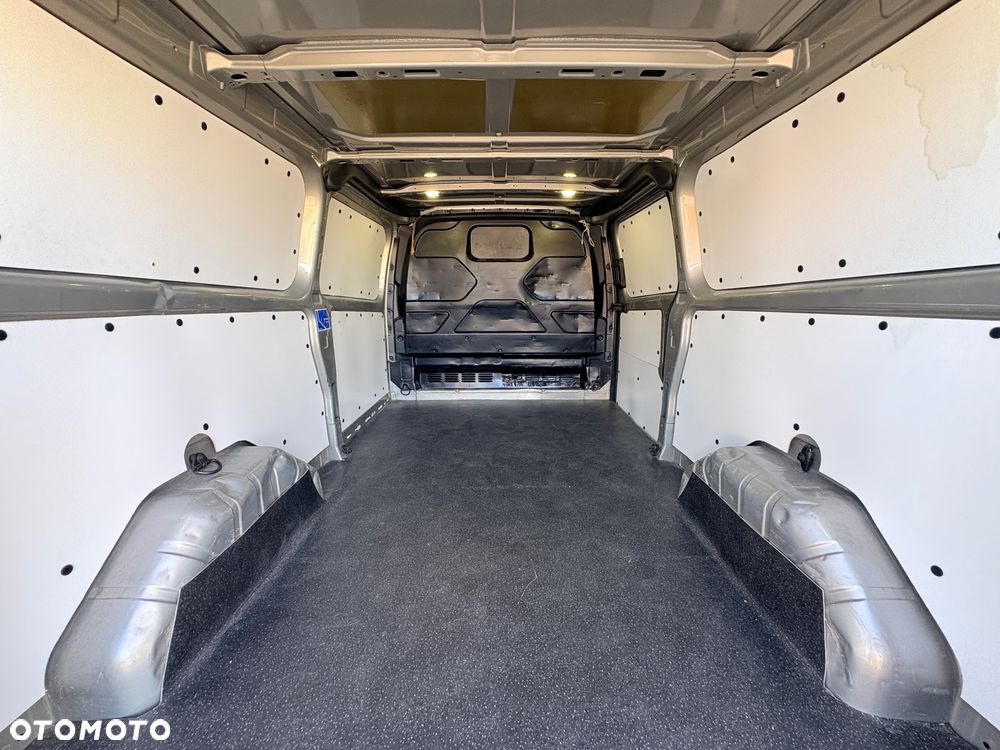 Ford Transit Custom - 13