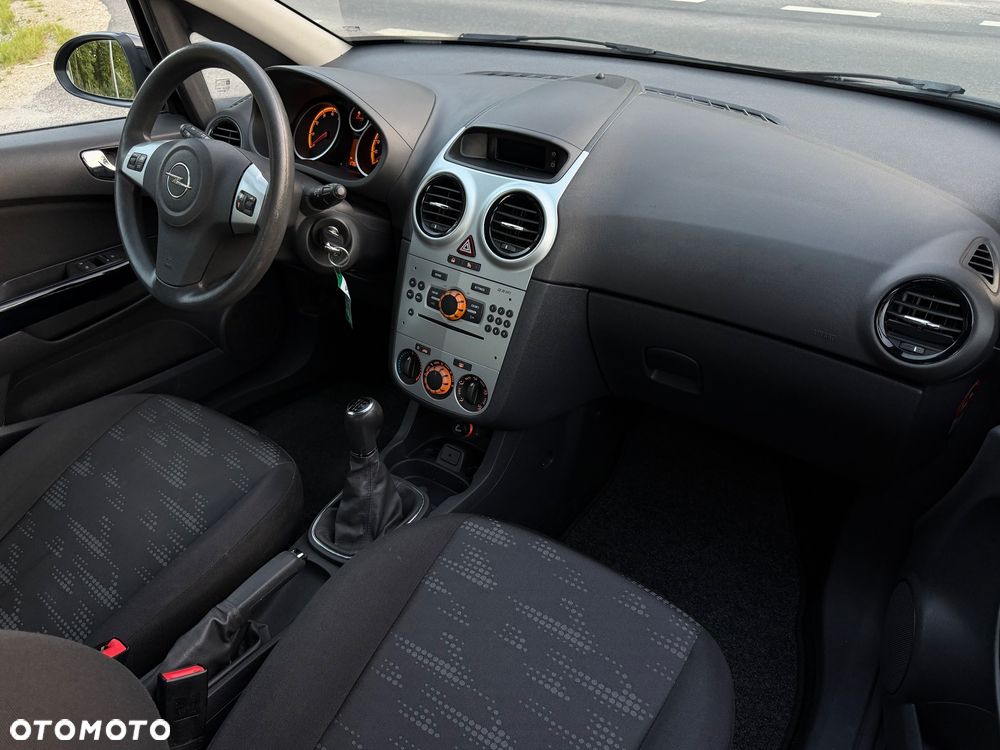 Opel Corsa 1.2 16V Edition / Active - 8