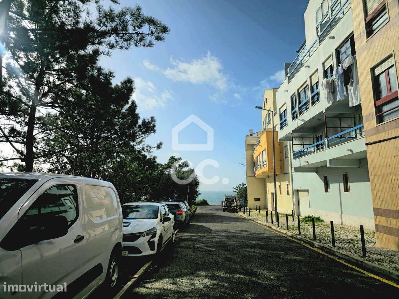 Apartamento T1 com varanda e parqueamento | Cozinha equipada - Grande imagem: 3/15