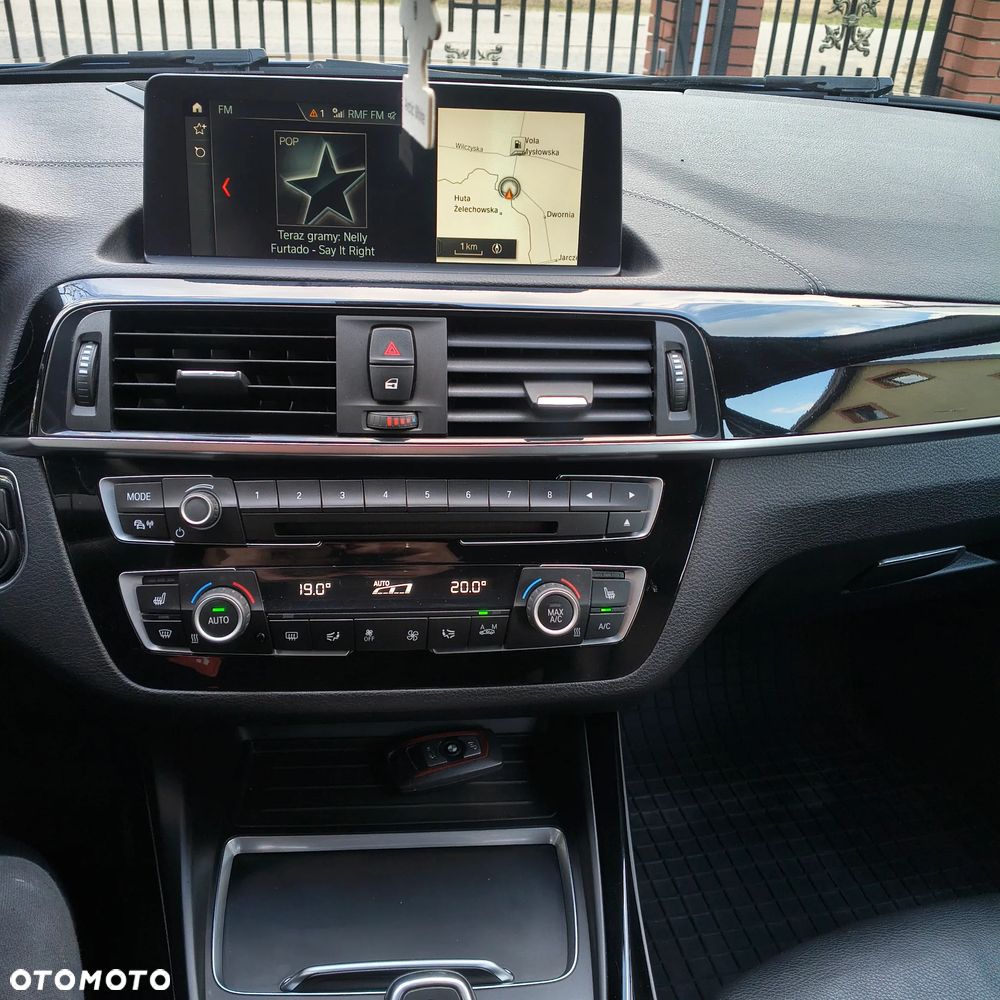 BMW Seria 1 120d xDrive Sport-Aut - 23