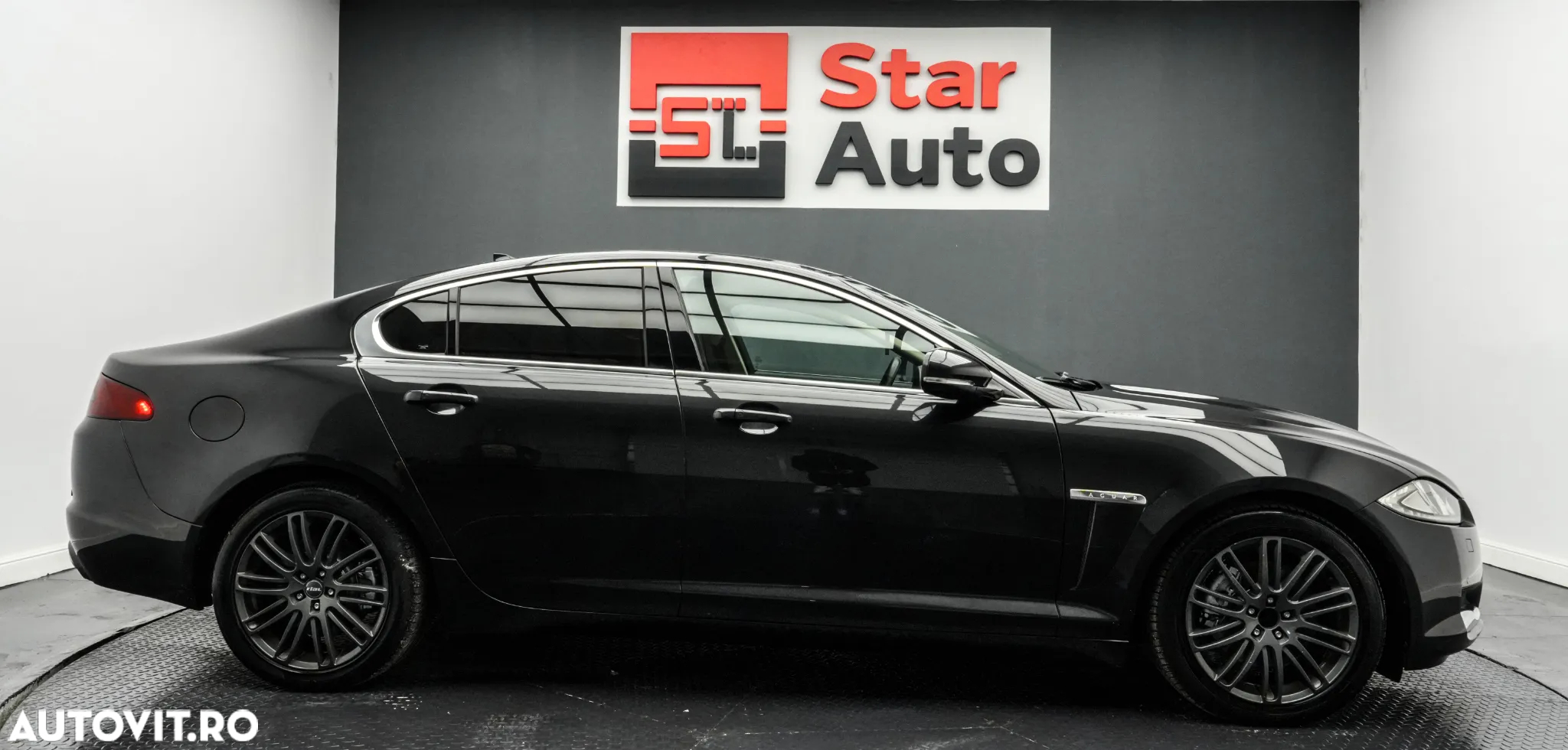 Jaguar XF 2.2D Premium Luxury - 10