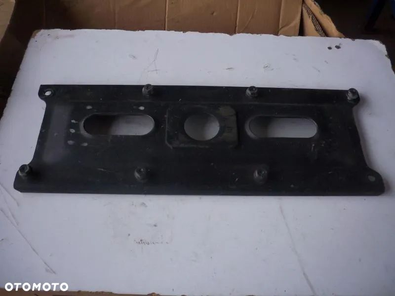 Iveco Daily osłona resora poprzecznego 5801563593 - 1