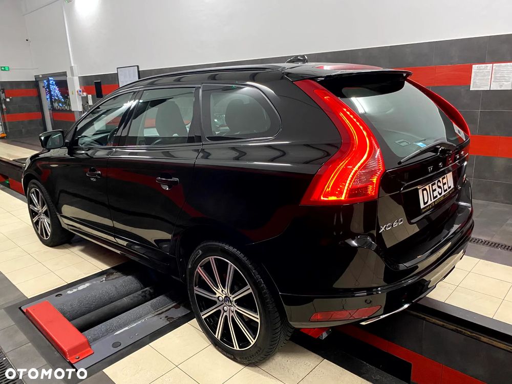 Volvo XC 60 D4 AWD Geartronic Summum - 8