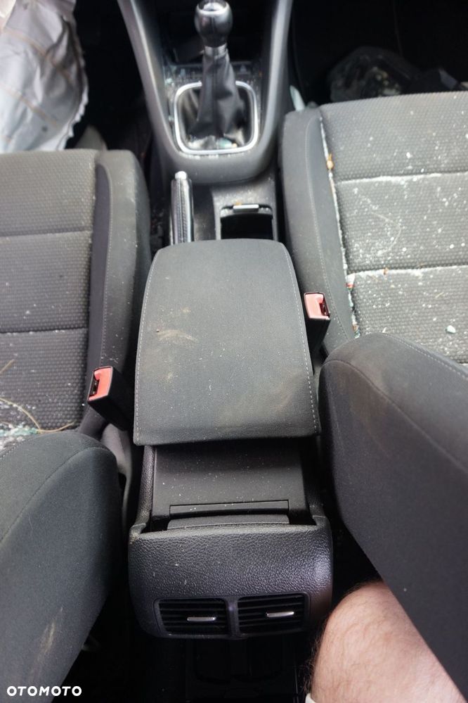 TUNEL ŚRODKOWY PODŁOKIETNIK GOLF VI  VOLKSWAGEN 2008-2016 - 1