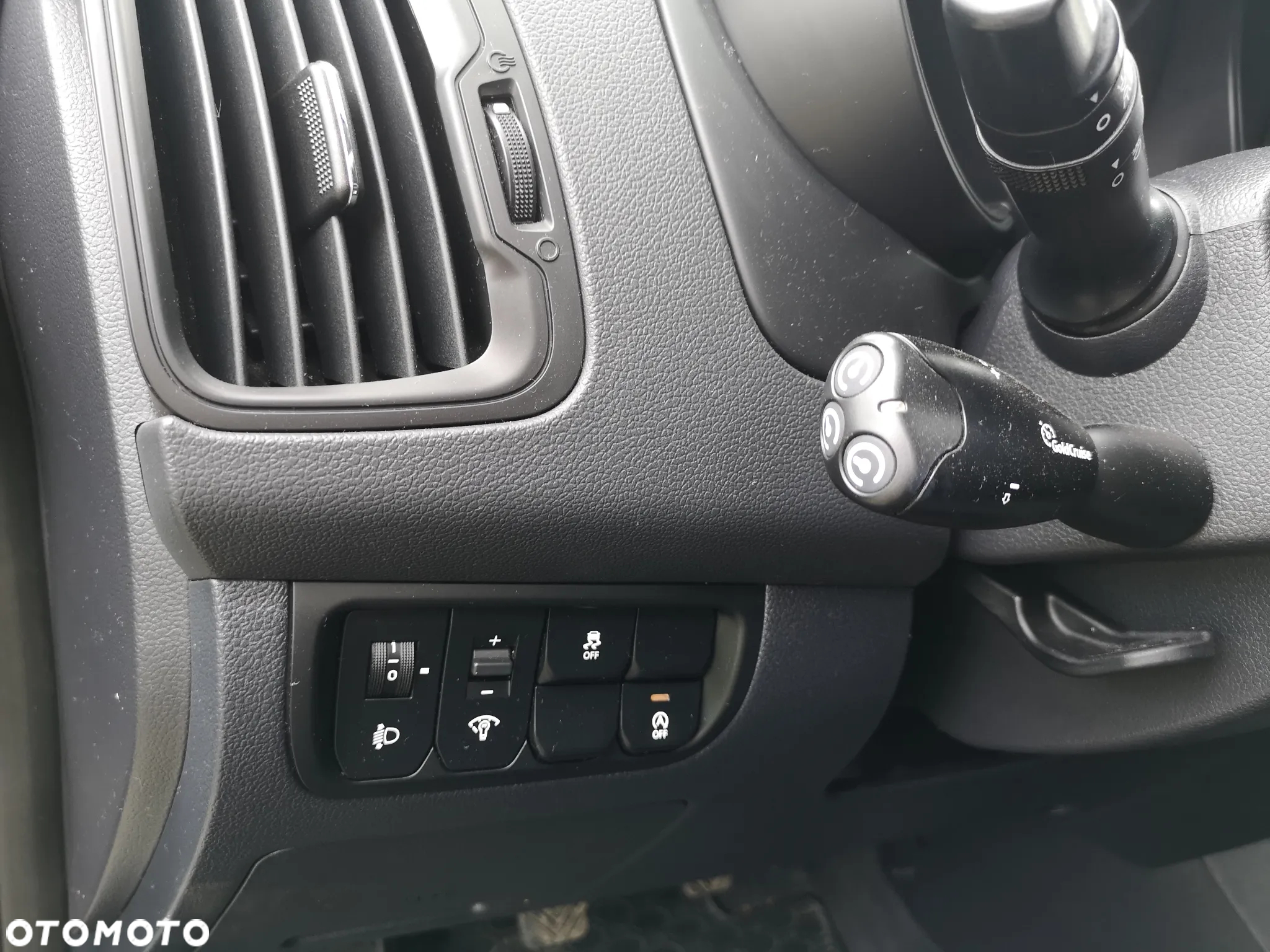 Kia Rio - 13