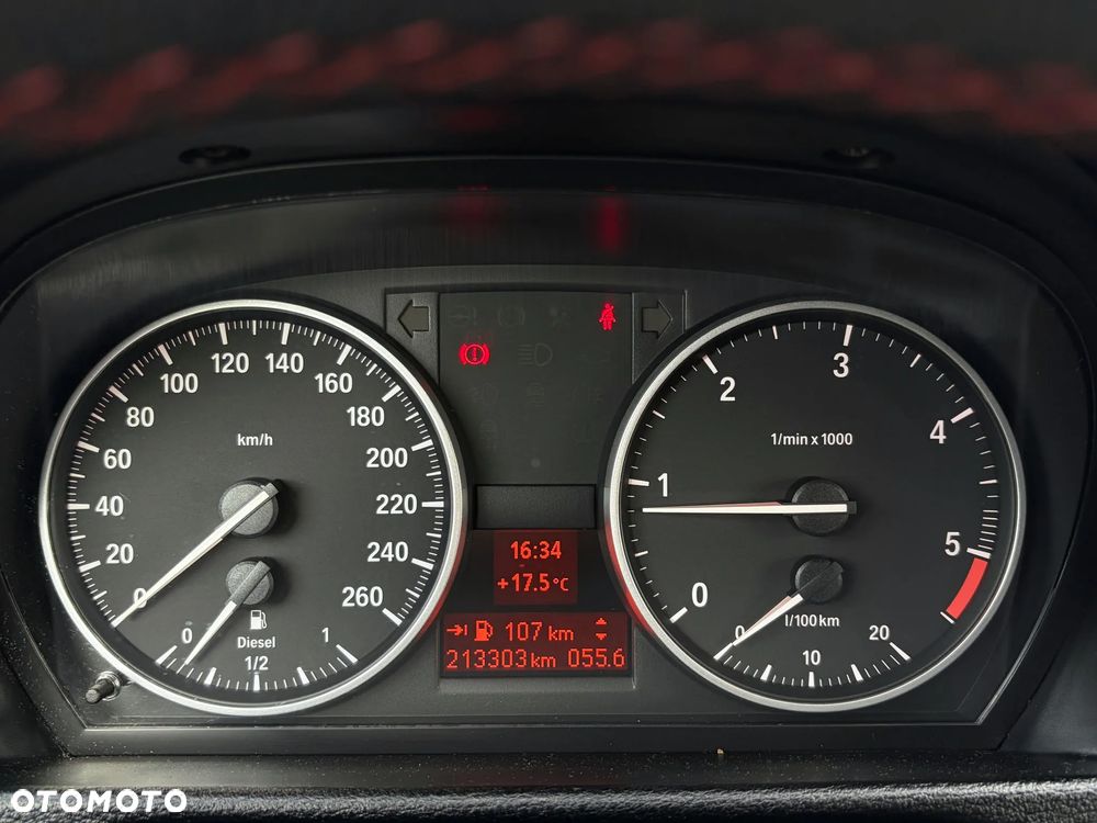 BMW X1 xDrive18d Sport Line - 31