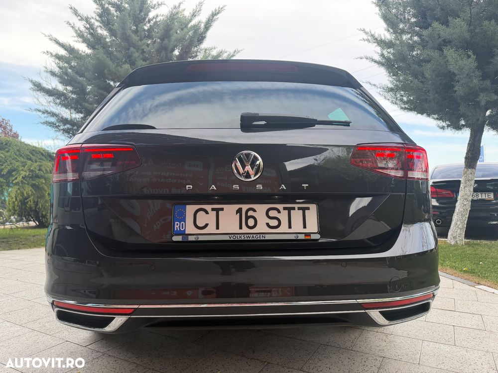 Volkswagen Passat 2.0 TDI SCR DSG Comfortline - 23