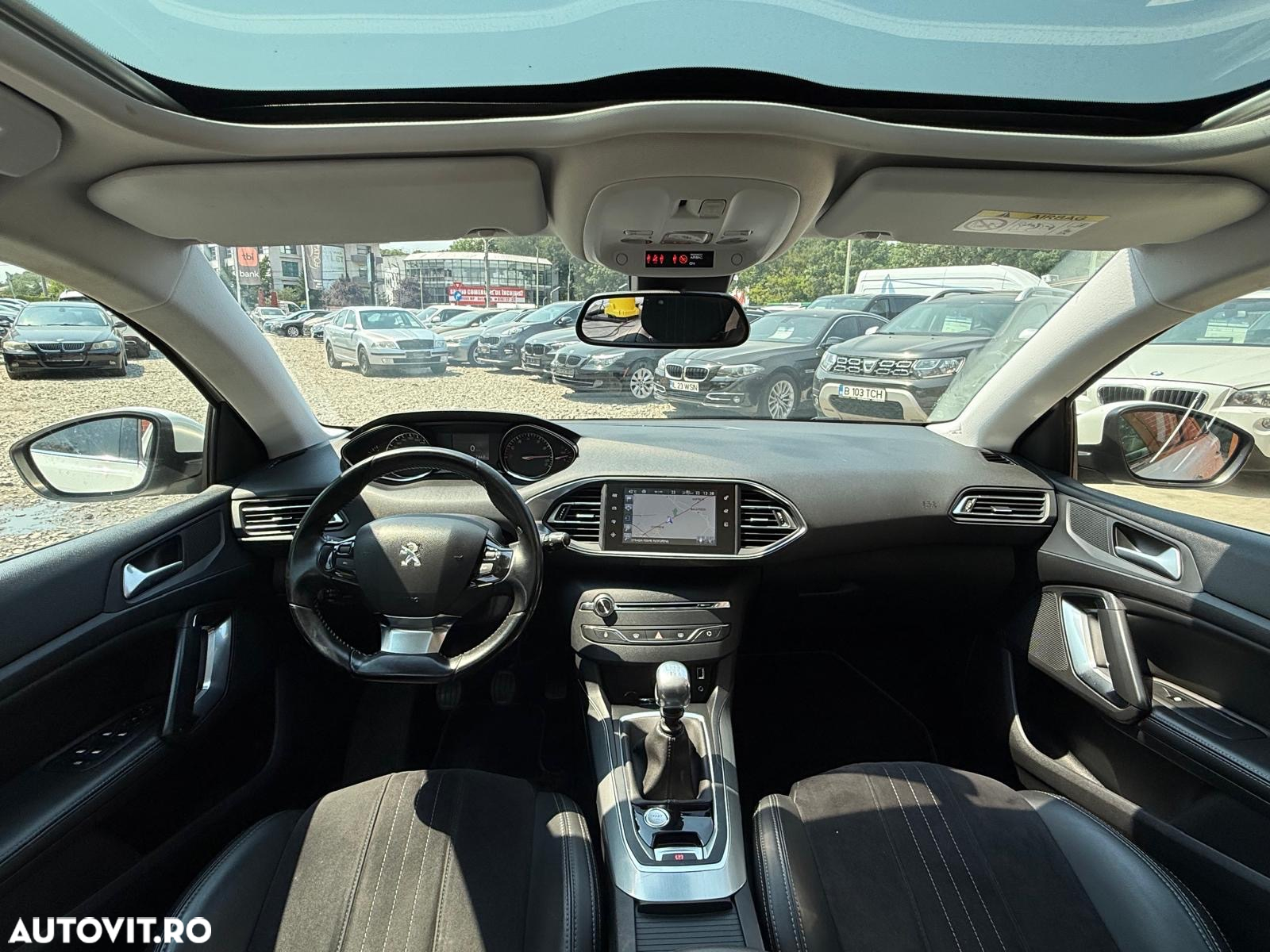Peugeot 308 - 26