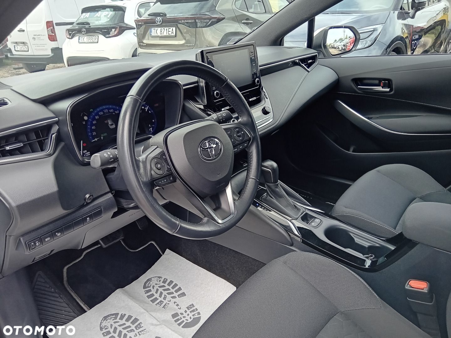 Toyota Corolla - 4
