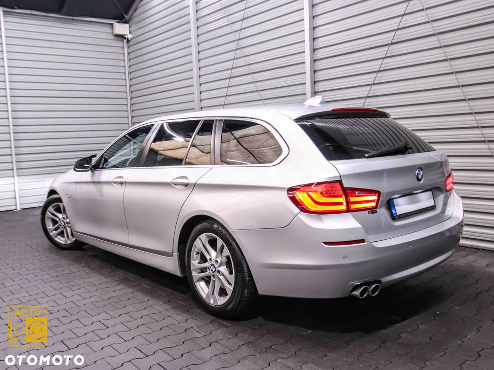 BMW Seria 5 520d Touring Sport-Aut - 3