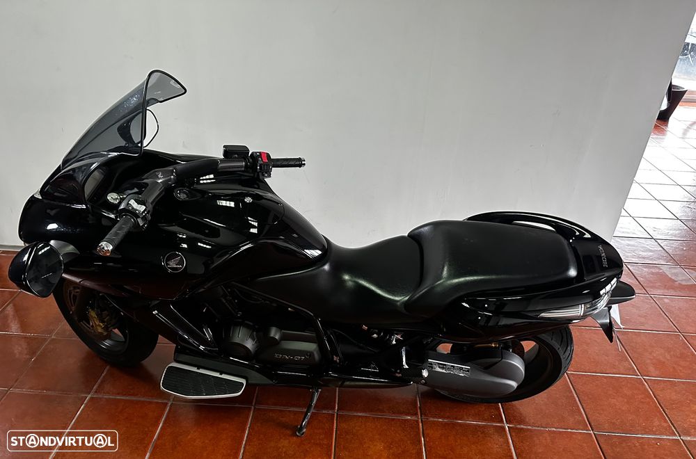 Honda DN-01 NSA 700A - 5