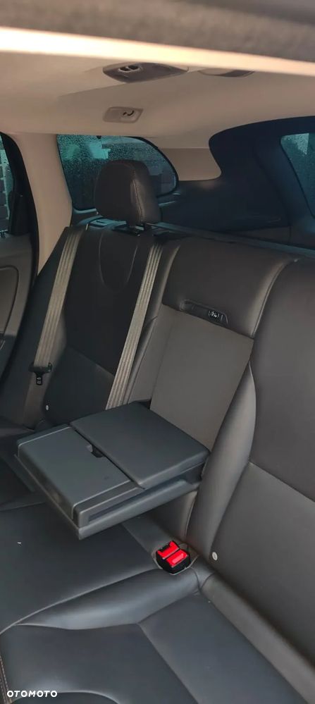 Volvo XC 60 D4 AWD Geartronic Summum - 8