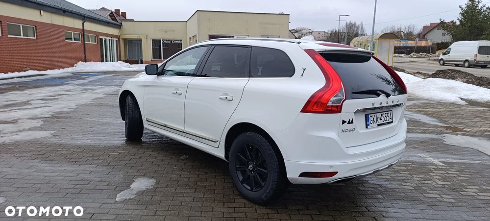 Volvo XC 60 T6 AWD Edition Pro - 4