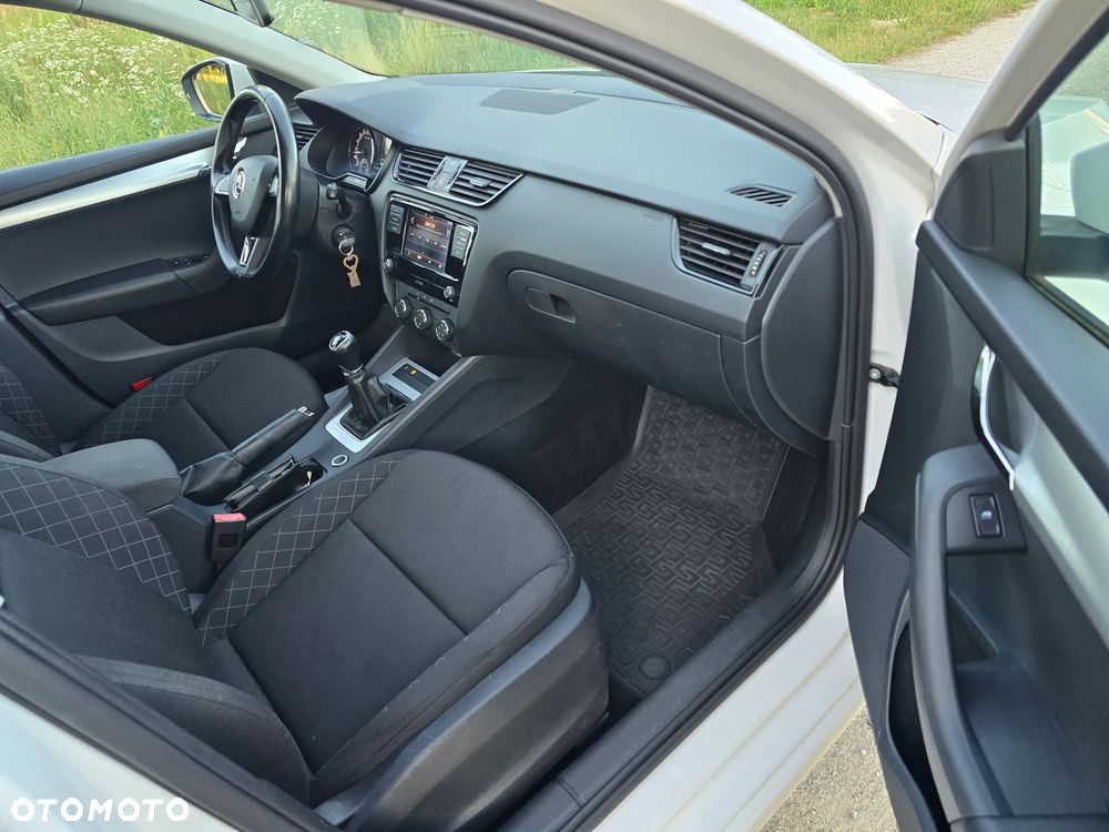 Skoda Octavia 1.6 TDI Sport Edition - 13